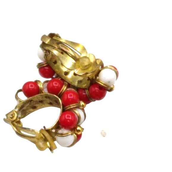 Vintage Cluster Hoop Earrings, Red and White Beads with Gold Tone Rings, Unique - Picture 4 of 4